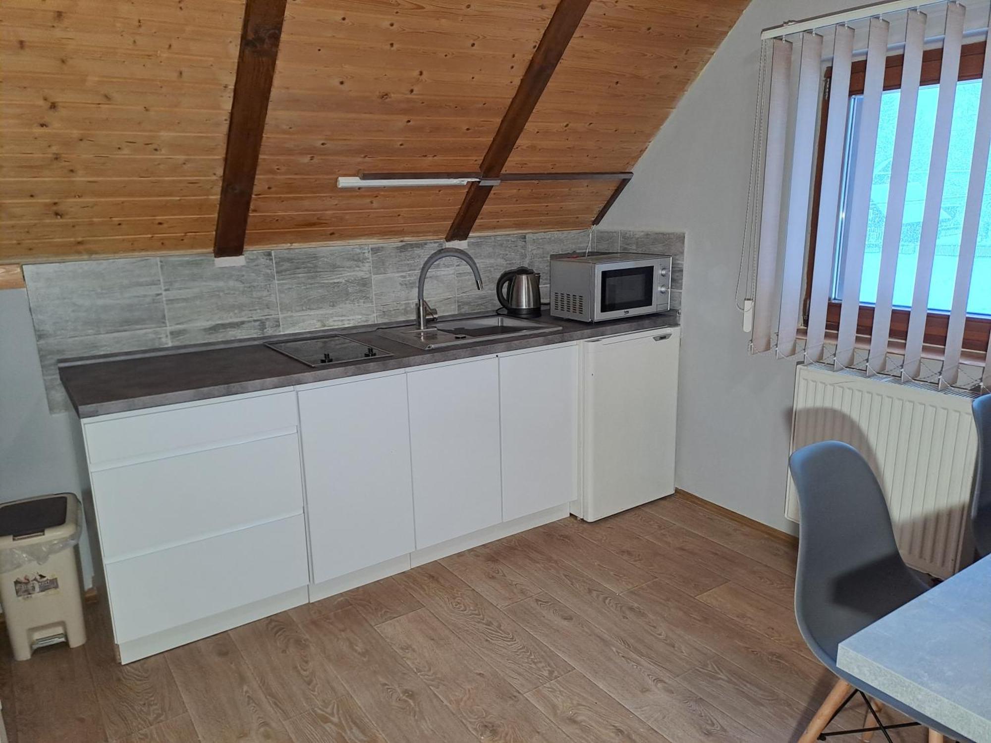 Apartman Albrecht ألبيرتشيك في ييزريسكي هوراش المظهر الخارجي الصورة