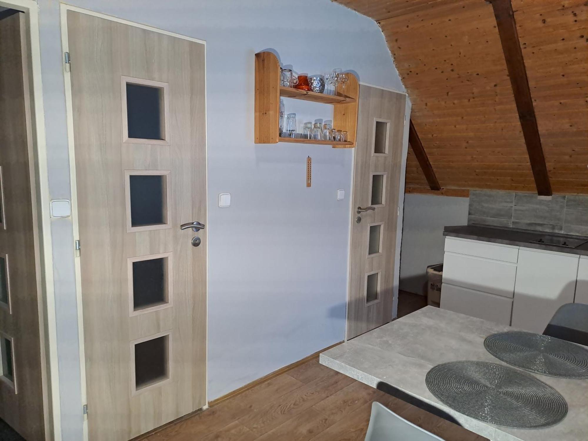 Apartman Albrecht ألبيرتشيك في ييزريسكي هوراش المظهر الخارجي الصورة